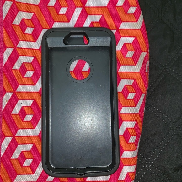 iPhone 6 phone case, barely used, Heavy Protection - Picture 2 of 3